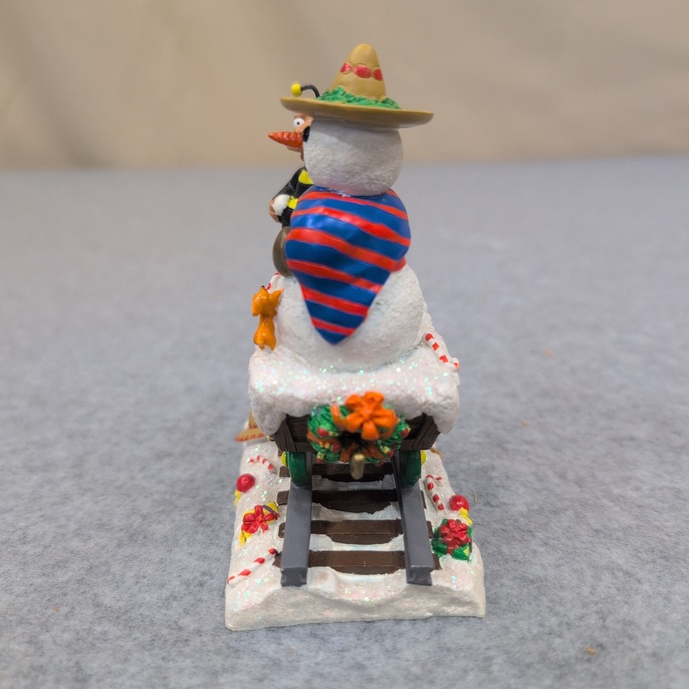 The Simpsons Christmas Express Bumblebee Man Snowman Figurine Ay Chihuahua 2005 - Picture 4 of 5